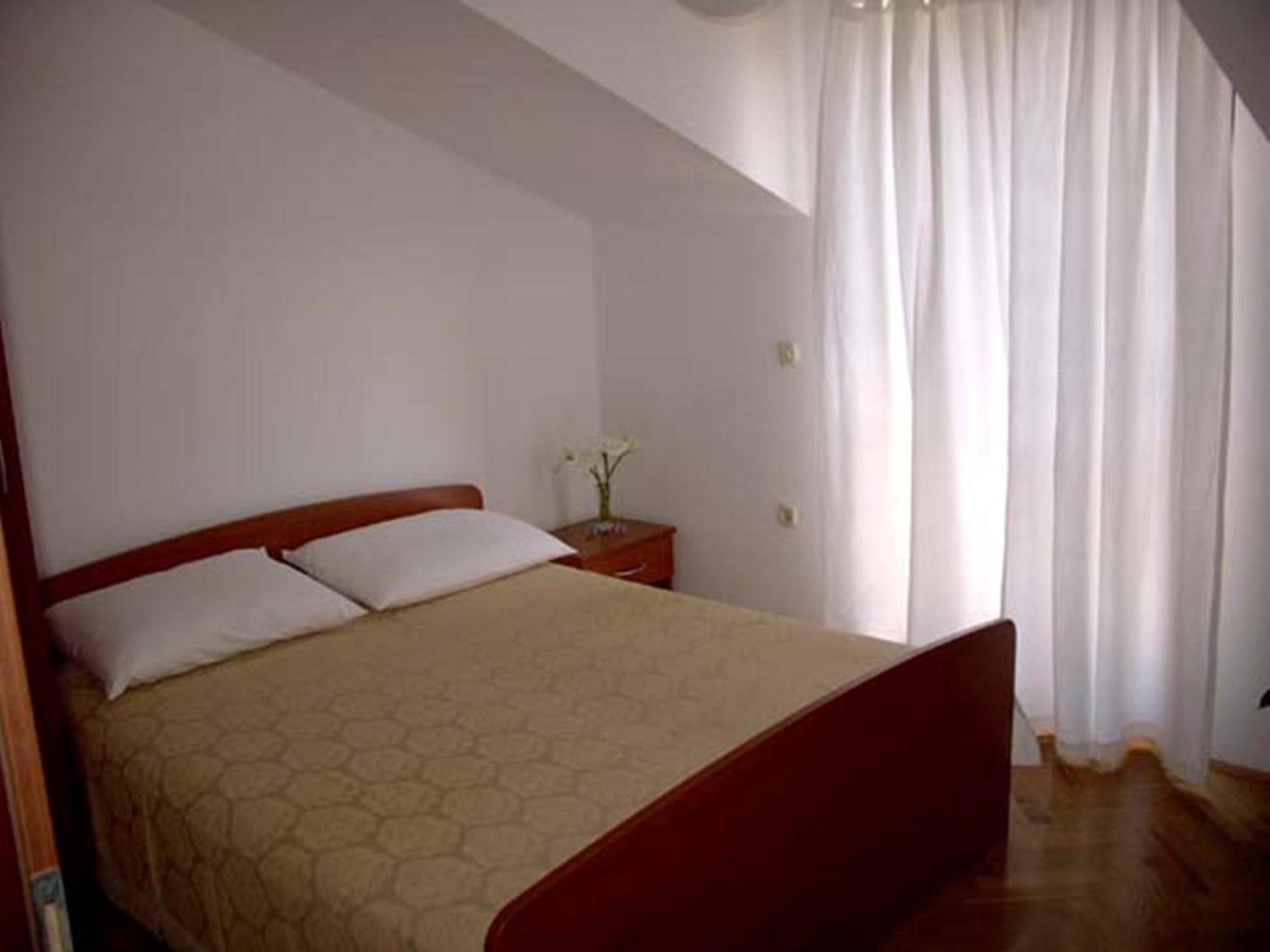Apartments Vini And Ivana Sućuraj Стая снимка